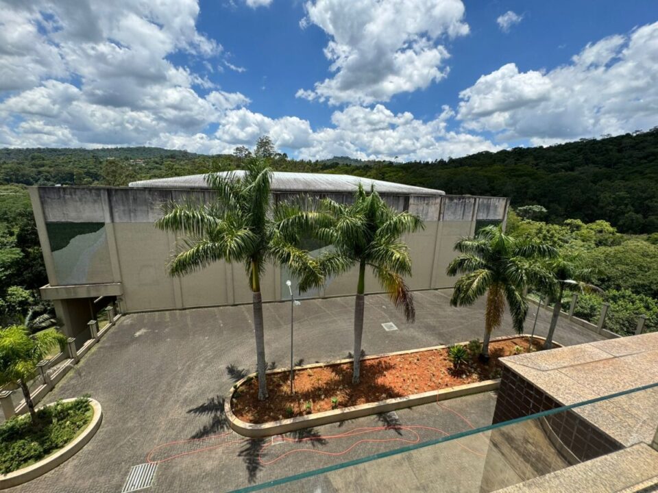 GALPÃO 140 MIL METROS