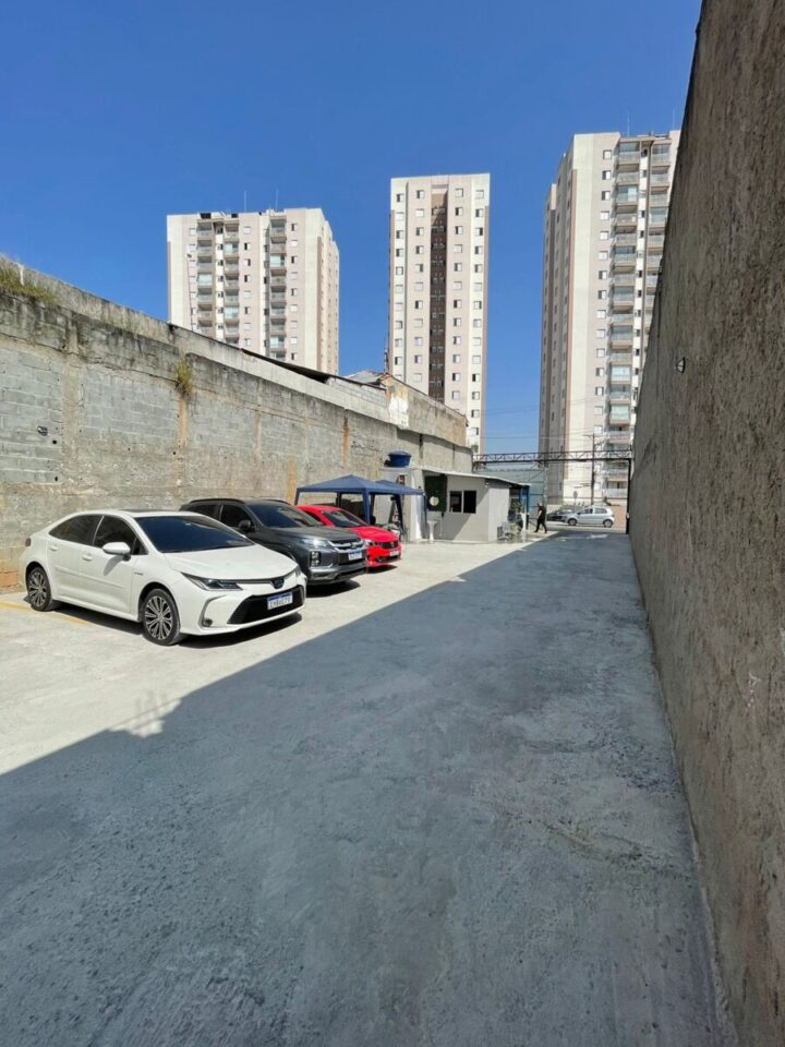 Passa-se o ponto de Estacionamento e Lava Rapido