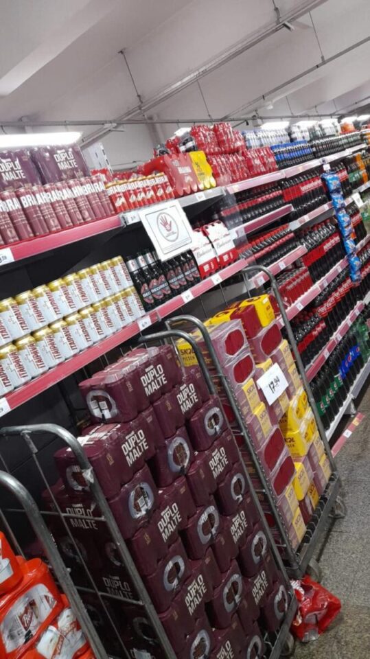 Vende-se Mercado