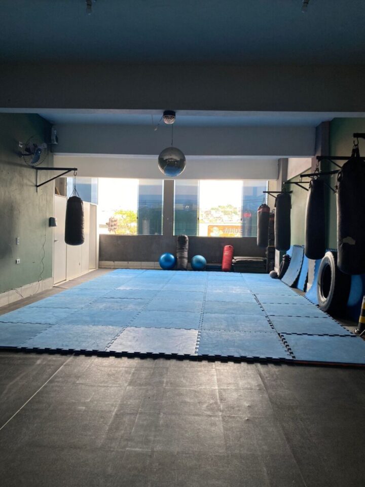Academia na Carlos Lacerda