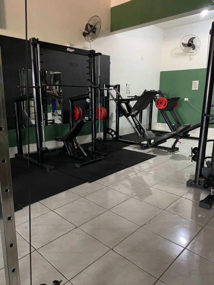 Academia na Carlos Lacerda