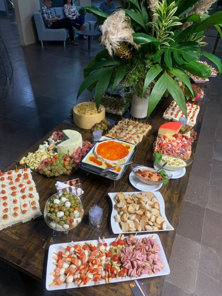 VENDO EMPRESA DE LICITAÇÕES E EVENTOS COM 30 ANOS NO MERCADO