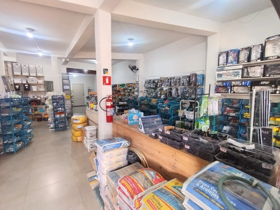 Loja de Material de Construção à Venda