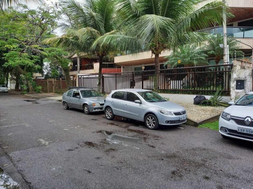 Academia, Clínica, Escola ou Salão de Festas, Terreno à venda com  630 m²