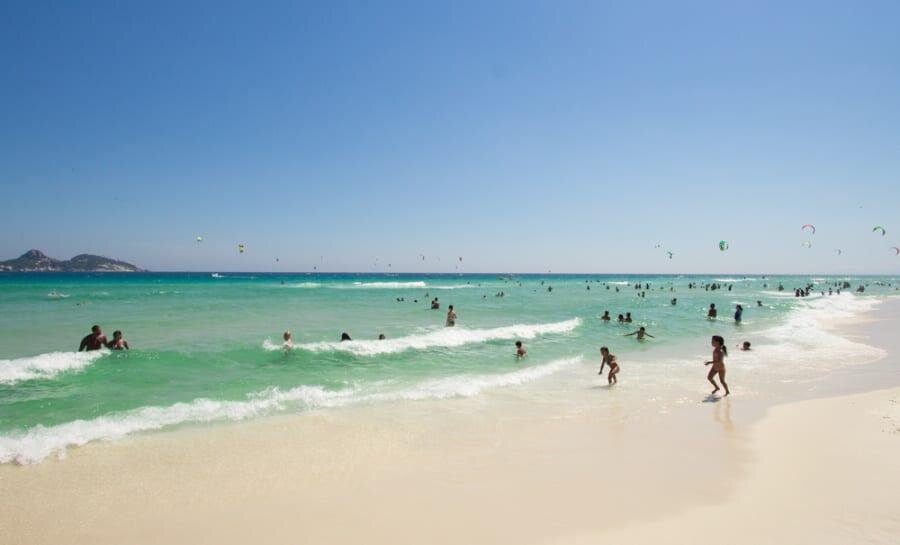Lançamento de Cobertura linear à venda na Praia da Barra RJ