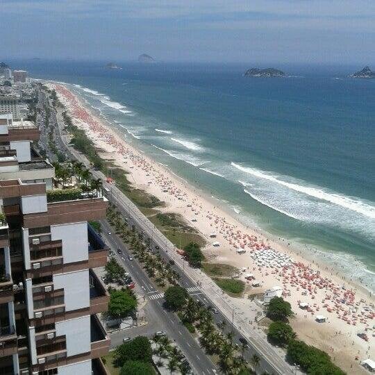 Lançamento de Cobertura linear à venda na Praia da Barra RJ