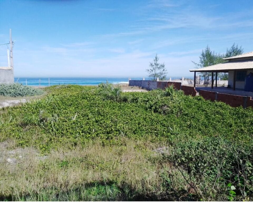 Vendo excelente terreno frontal ao Mar de Arraial do Cabo 800 m²