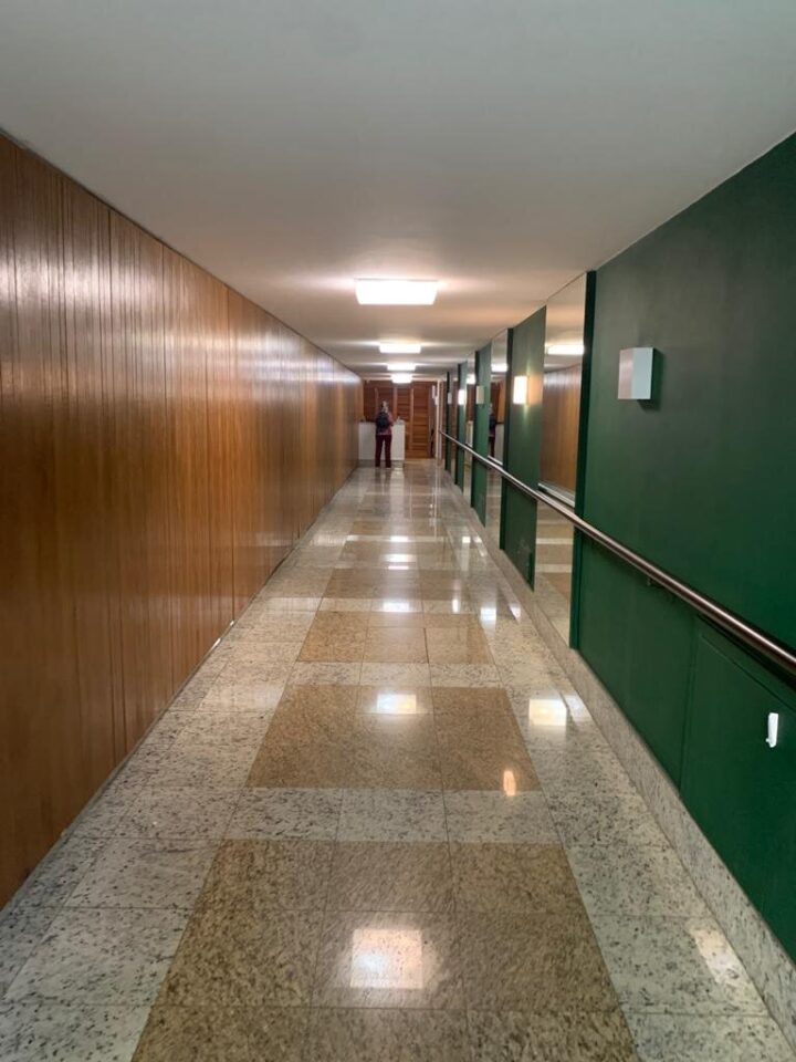 VENDO – PARTICIPAÇÃO EM EMPRESA ADMINISTRADORA DE IMÓVEIS PROPRIOS