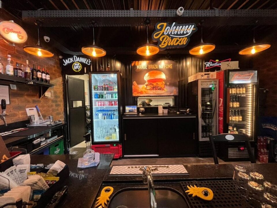 Bar/Hamburgueria em localização privilegiada