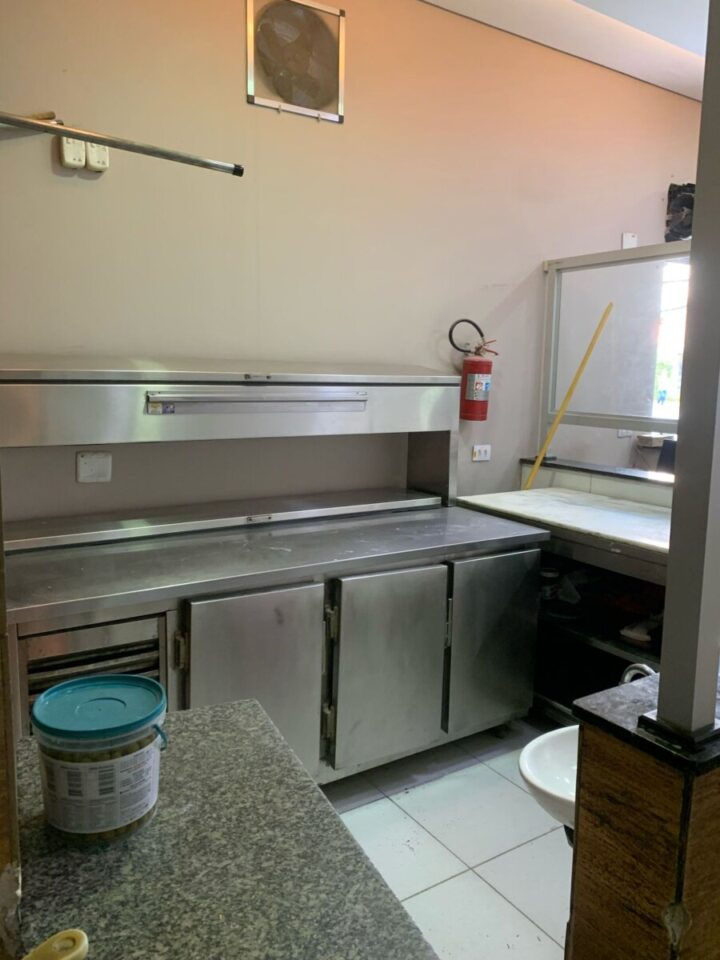 ÓTIMA OPORTUNIDADE PIZZARIA  C/ 32 ANOS DE TRADIÇÃO LUCRO LÍQUIDO17Mil  Z/S