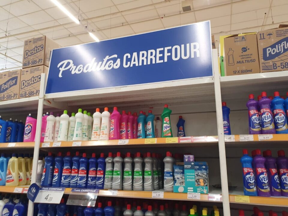 Comunicação Visual para Carrefour Com Ind Ltda