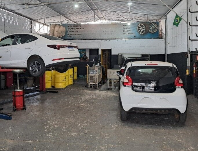 Centro Automotivo à Venda
