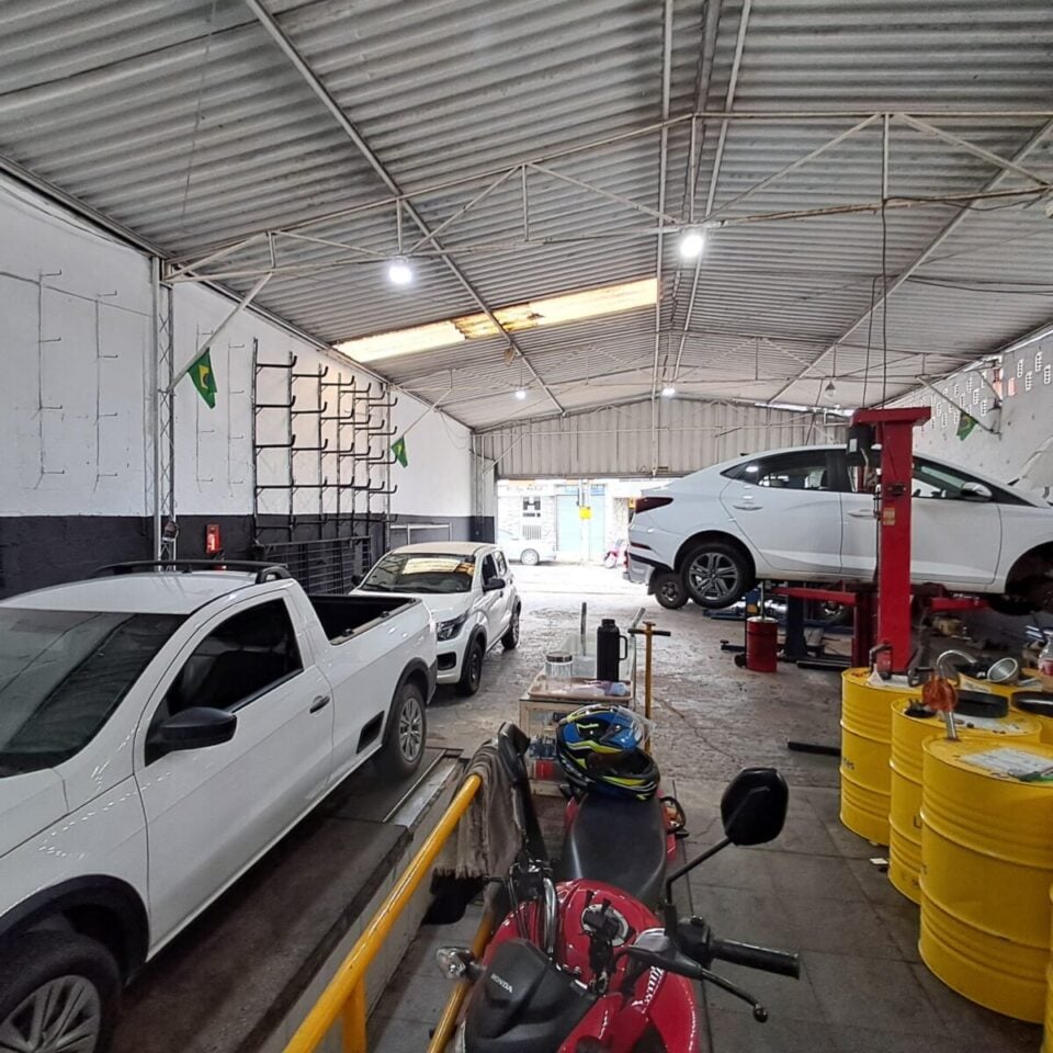 Centro Automotivo à Venda