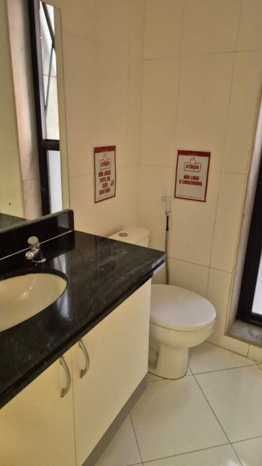 Vendo Andar Comercial de 900 m² perto Museu do Amanhã no  Centro-RJ