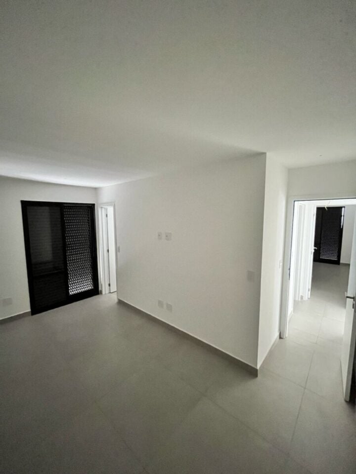 EXCELENTE APARTAMENTO NO CANTO DO FORTE
