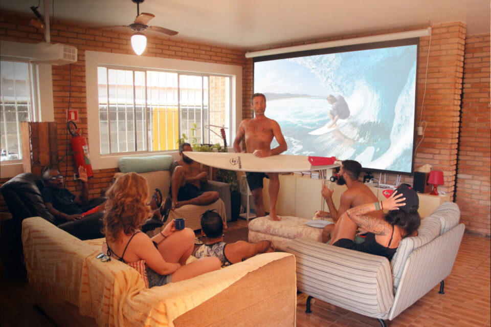 Venda de PONTO COMERCIAL DE HOSTEL MOBILIADO, 100 Operacional em Ubatuba