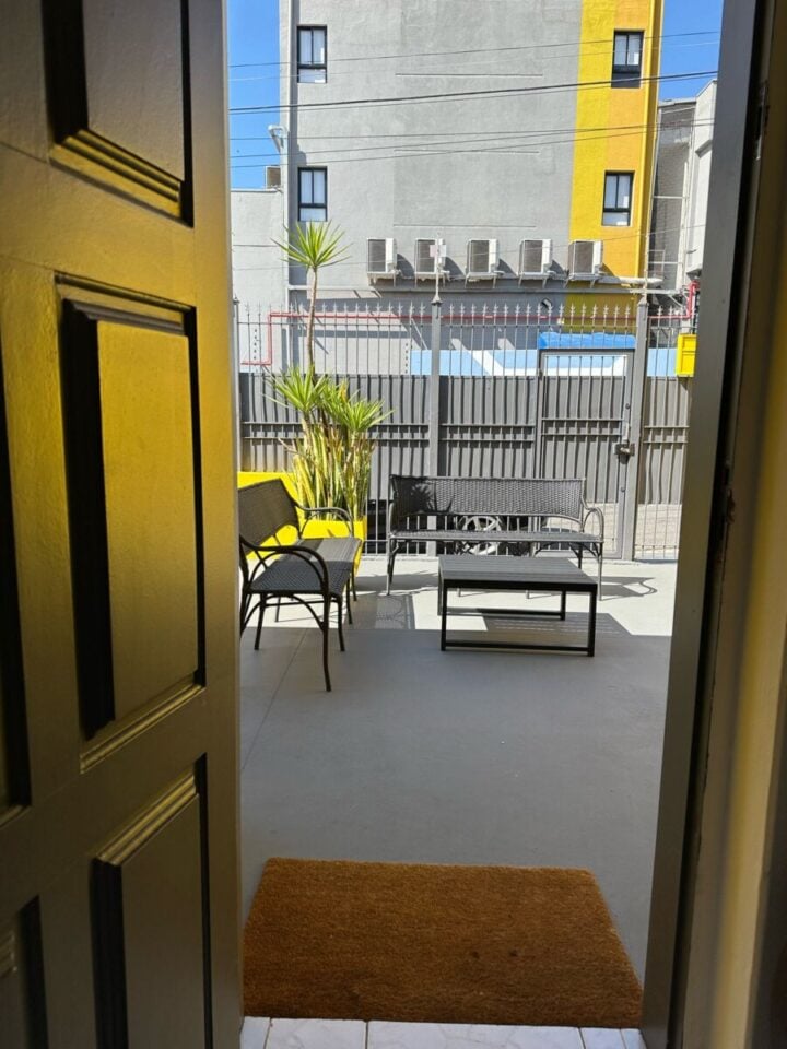 Vendo Hostel em Frente à Faculdade São Leopoldo Mandic