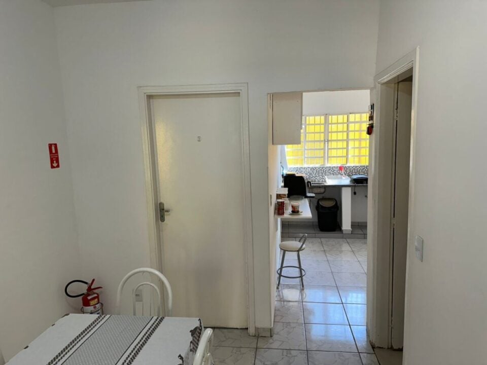 Vendo Hostel em Frente à Faculdade São Leopoldo Mandic