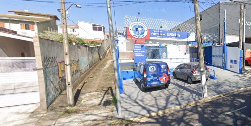 Clinica Veterinária com Pet Shop