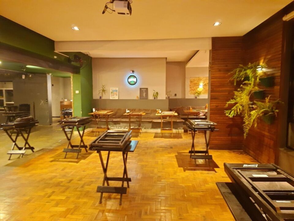 Bar e restaurante à venda