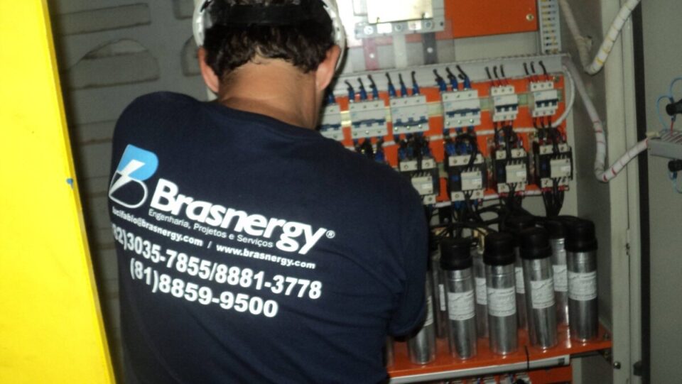 EMPRESA DE ENGENHARIA ELÉTRICA, CONSTRUÇÃO E VENDA DE MATERIAIS DIVERSOS