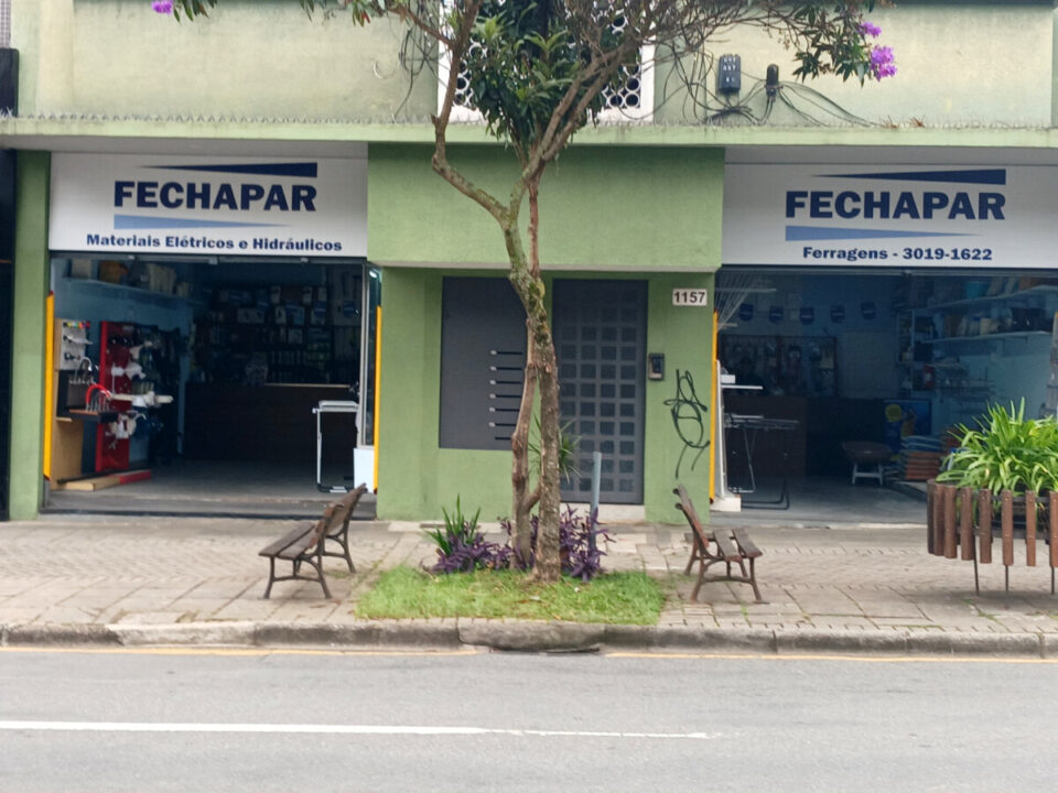 Loja de Materiais de Construção pxmo ao Centro de Curitiba