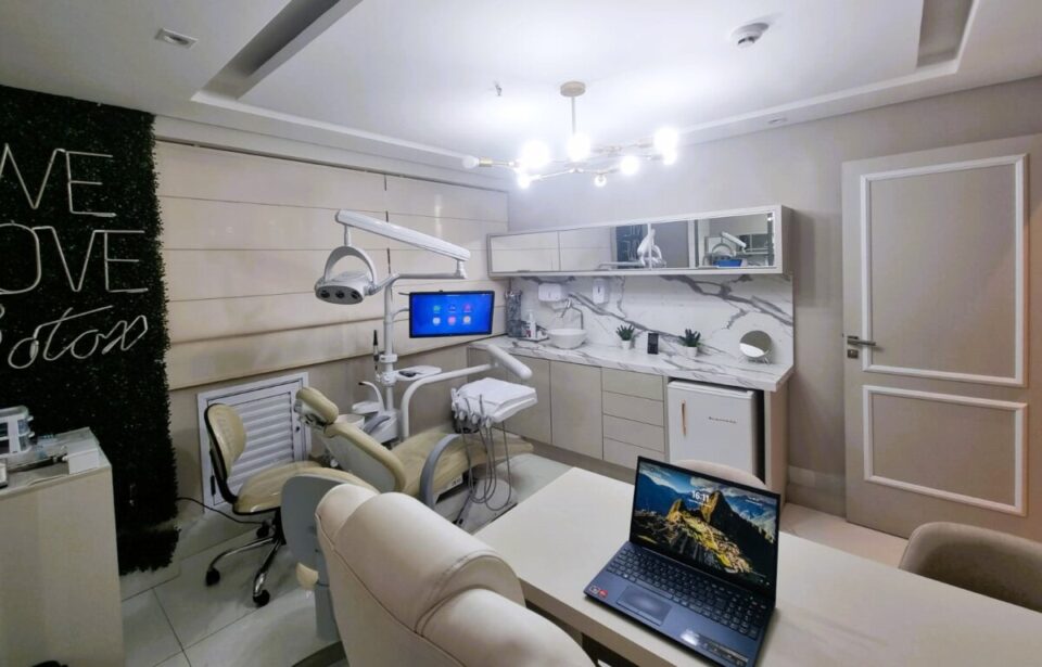 Vende-se Clínica Odontológica de Alto Padrão – Setor Bueno – Goiânia – GO