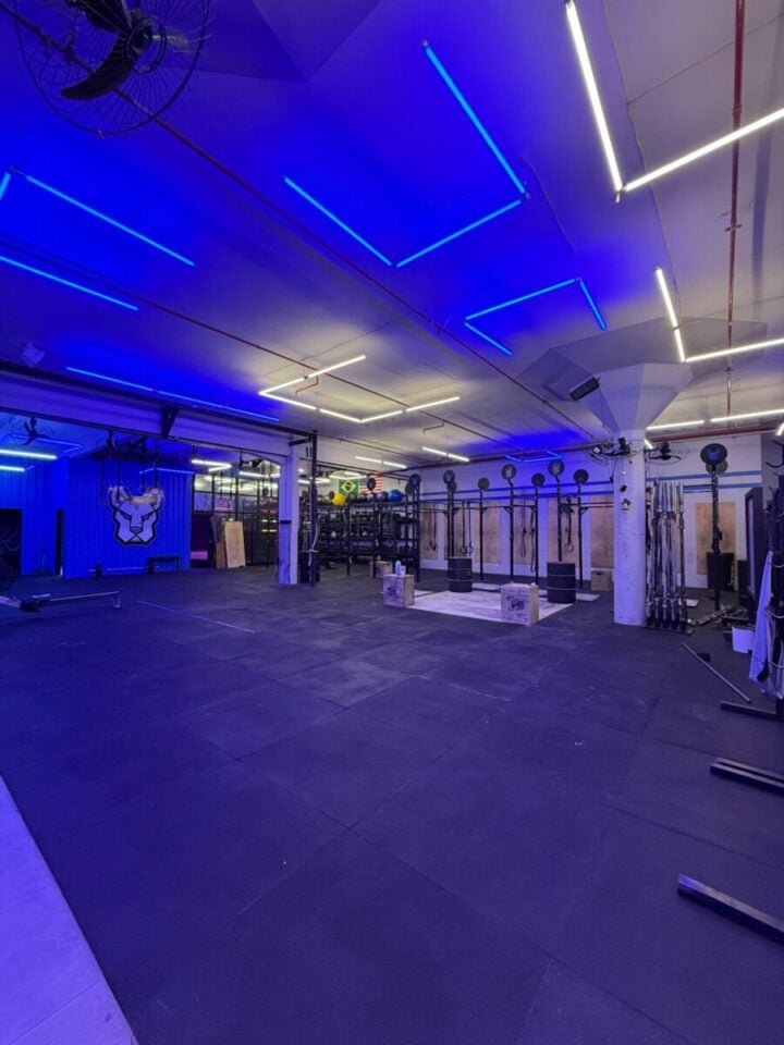 Excelente box de crossfit/jiujitsu/pole dance com 600m