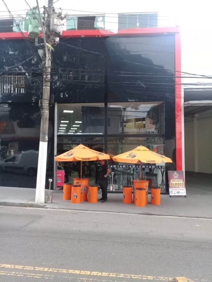 IMPERDÍVEL PONTO LINDÍSSIMA ESPETARIA E RESTAURANTE SÓ PONTO E INSTALAÇÕES