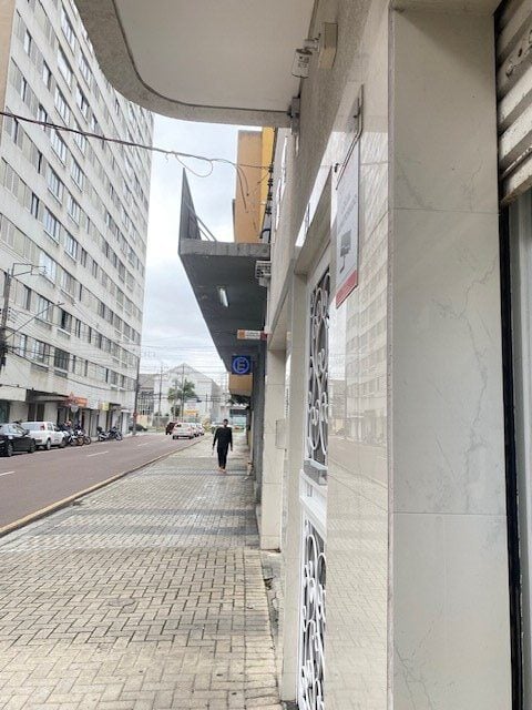 LAVANDERIA AUTOMÁTICA NO CENTRO DE CURITIBA