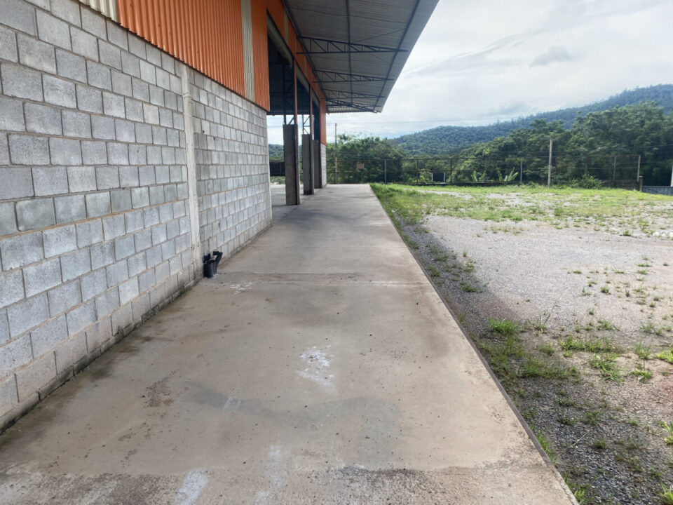 Galpão Industrial par alugar com 1800 m² em Atibaia/SP – Próximo  Rodovia