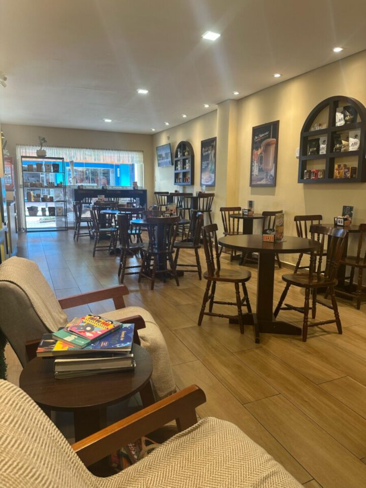 Cafeteria de Franquia Bem Localizada no Centro de Blumenau