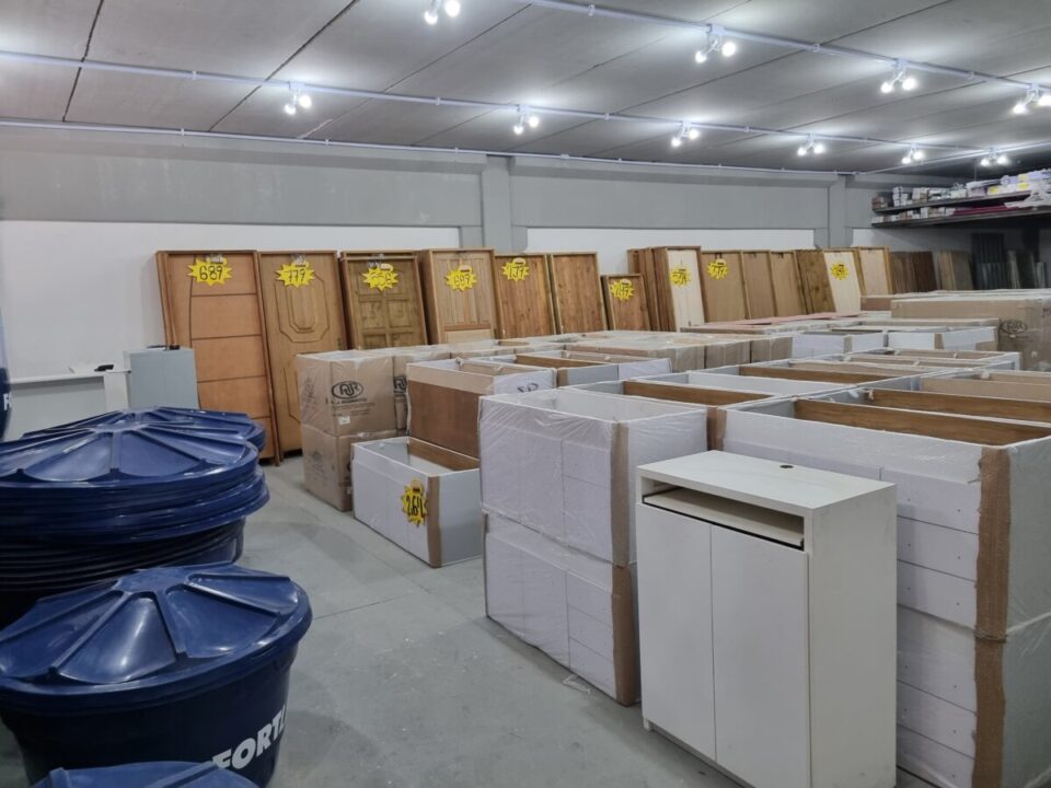 Rede de 10 lojas de materiais para construção