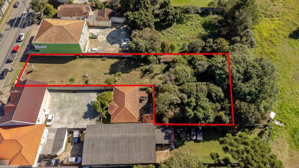 Terreno Comercial ou Residencial no Orleans 1938m² Curitiba PR