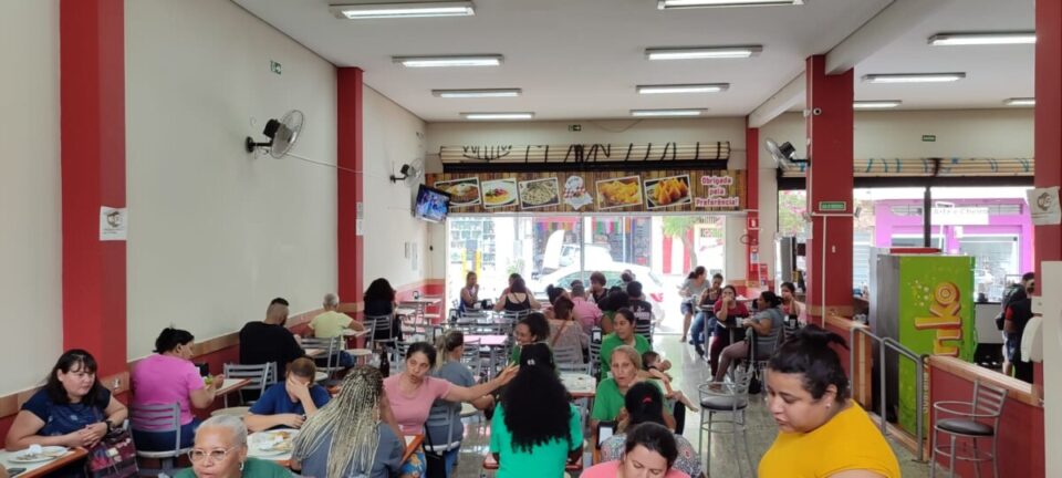 Vende-se restaurante montado