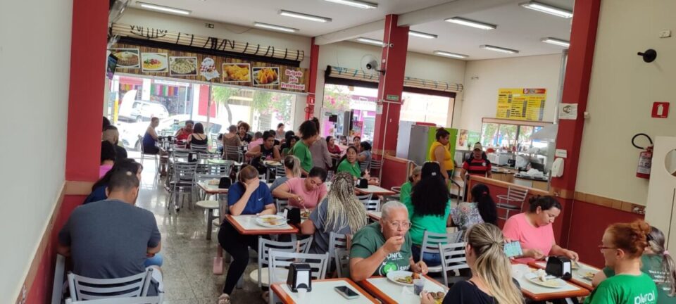 Vende-se restaurante montado