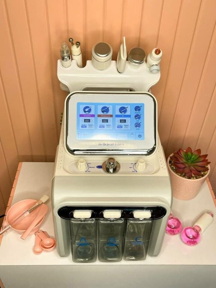 Clínica Estética de Harmonização Facial e Corporal