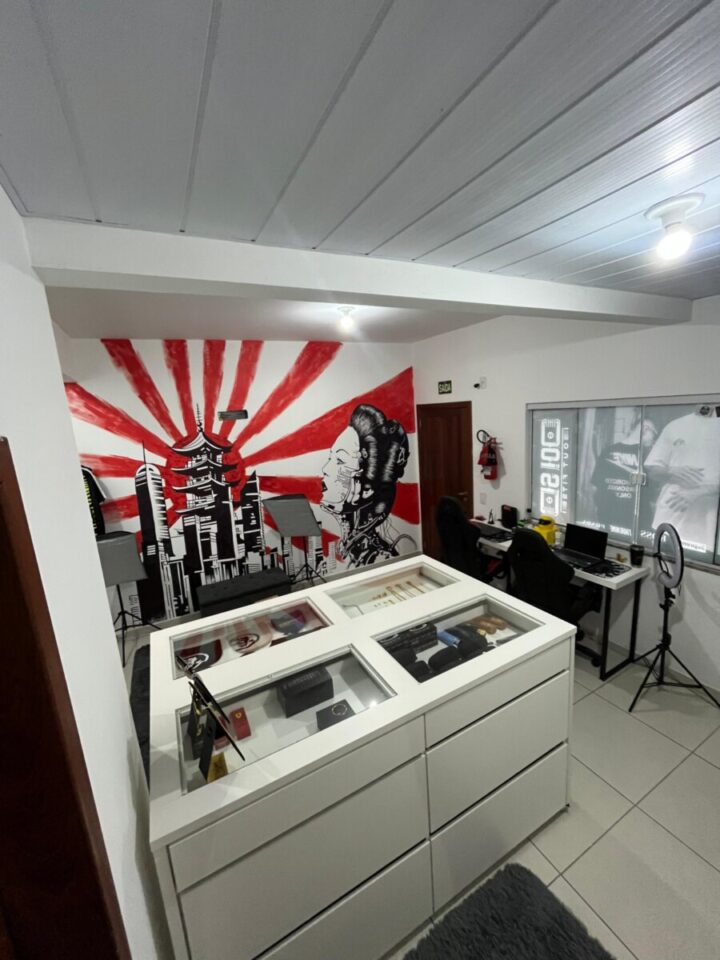 VENDE-SE LOJA DE STREETWEAR LUCRATIVA – FATURAMENTO R20 MIL/MÊS
