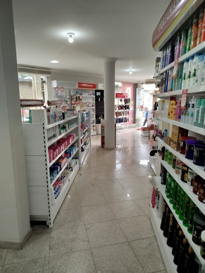 FARMÁCIA