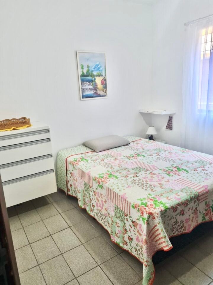 Casa na praia de GUARATUBA com piscina, 4 quartos com 230m² PR