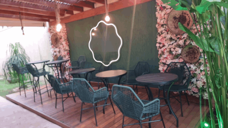 Cafeteria e Confeitaria à Venda