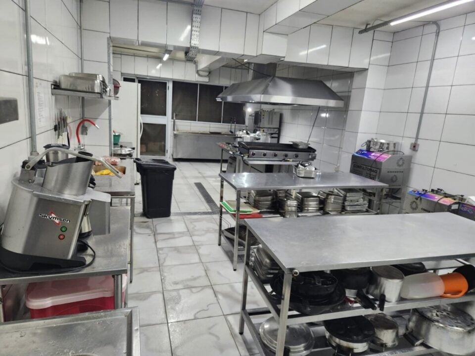 LINDÍSSIMO RESTAURANTE KILO 2°6° LUCRO LÍQUIDO 15000 Z/O