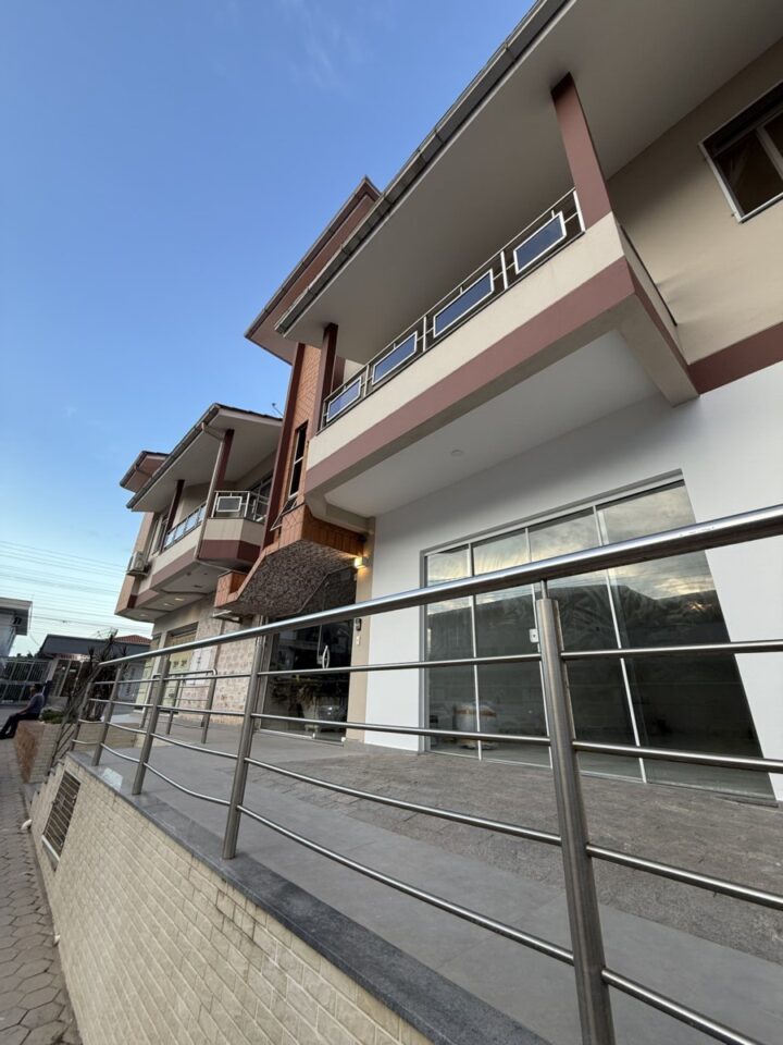 Vendo 50 de sociedade em imobiliária estruturada