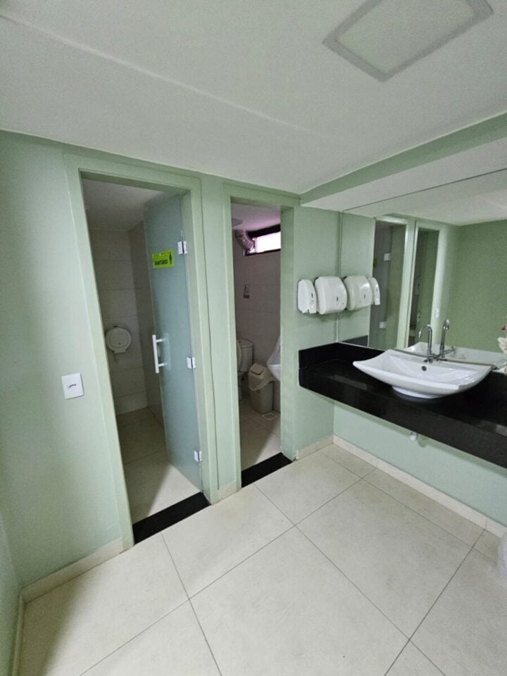 Vendo clínica odontológica bem equipada