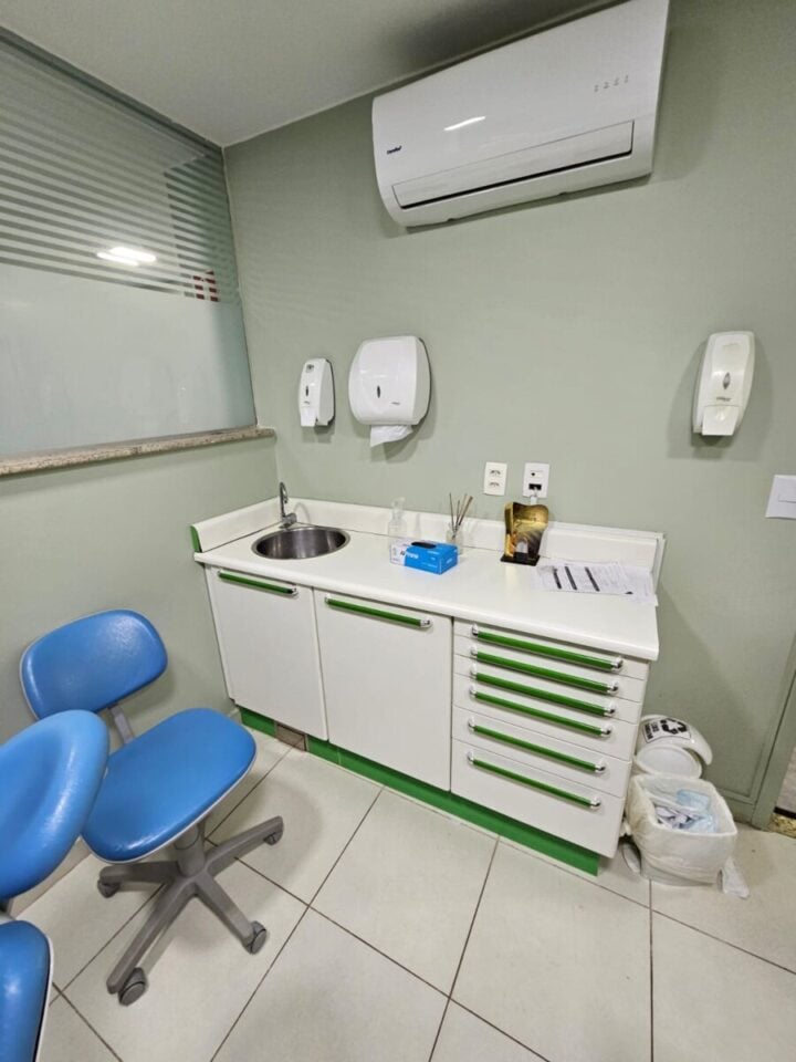 Vendo clínica odontológica bem equipada