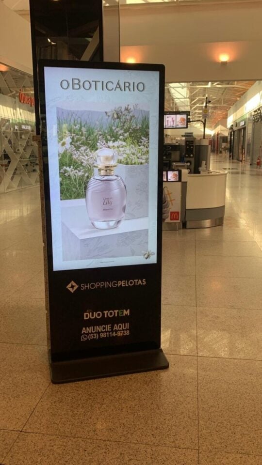 Vendo empresa de publicidades em totens digitais em shopping centers