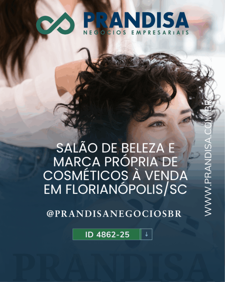 Salão de beleza com marca própria de cosméticos capilares à venda