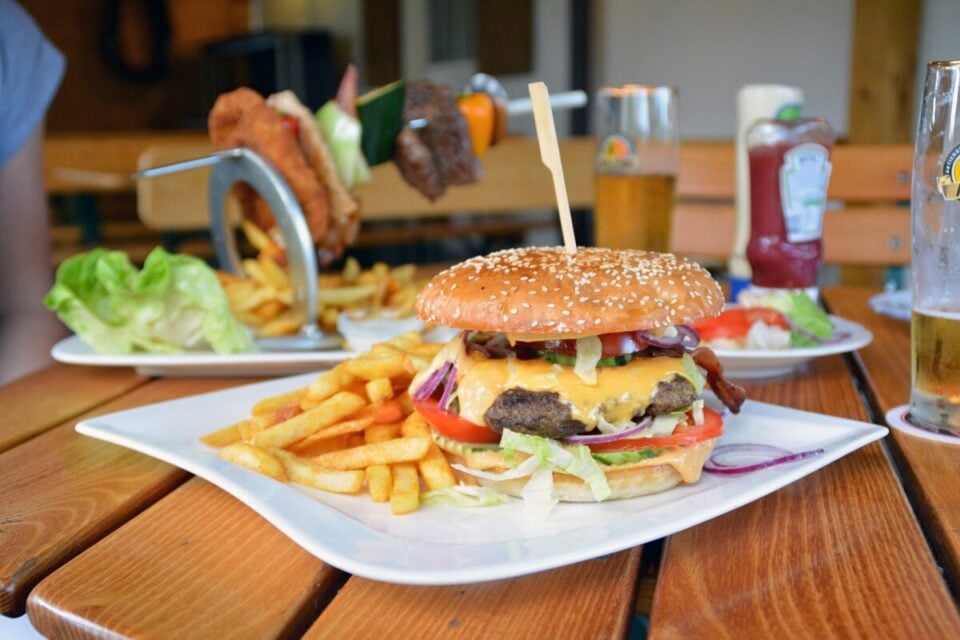 Venda de Hamburgueria – operando há 19 anos – localizada em Gravataí/RS