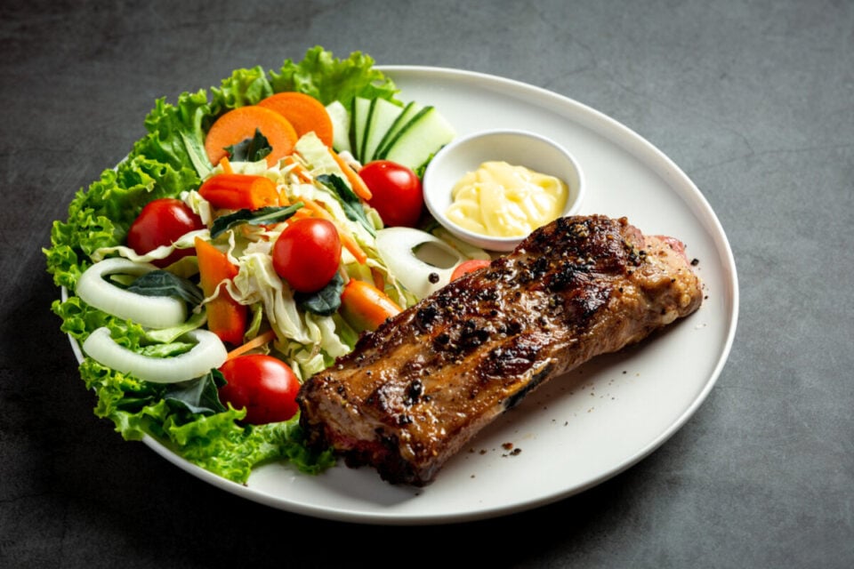 Restaurante completo à Venda, 417m² – Excelente localização – Centro de Can