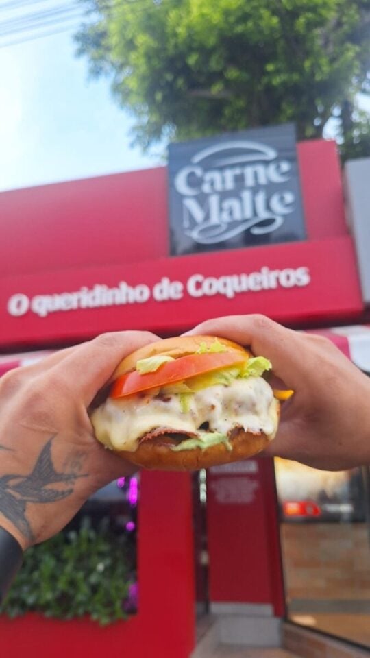 Hamburgueria – Coqueiros – Frente mar